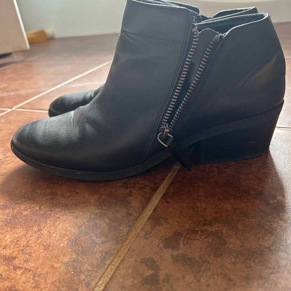 Boots - Picture 2 of 4